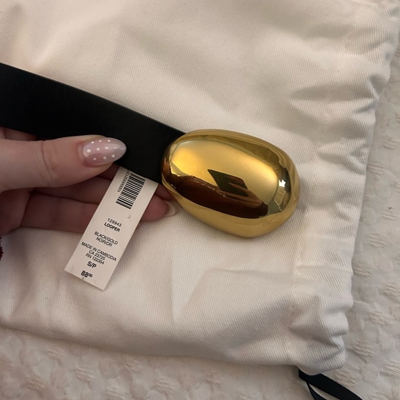 Aritzia Looper Solid Brass Leather Belt, Sz S - Picture 2 of 6